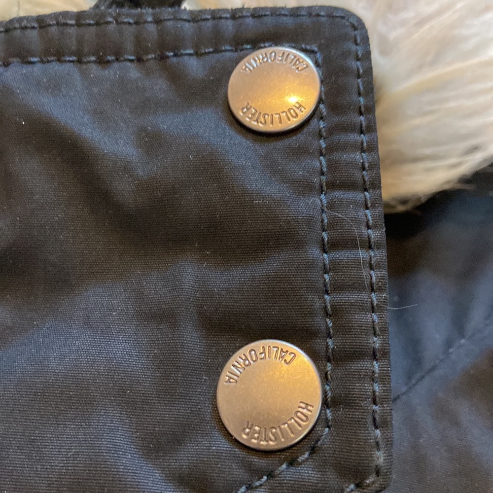 ❤️HOLLISTER FAUX FUR LINED PARKA SIZE XS BLACK ***READ DESCRIPTION*** - Picture 9 of 12